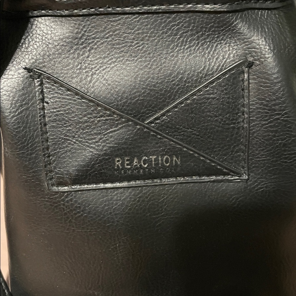 Reaction Kenneth Cole NWOT Black Vegan Leather Pebble Backpack Purse - Picture 4 of 10